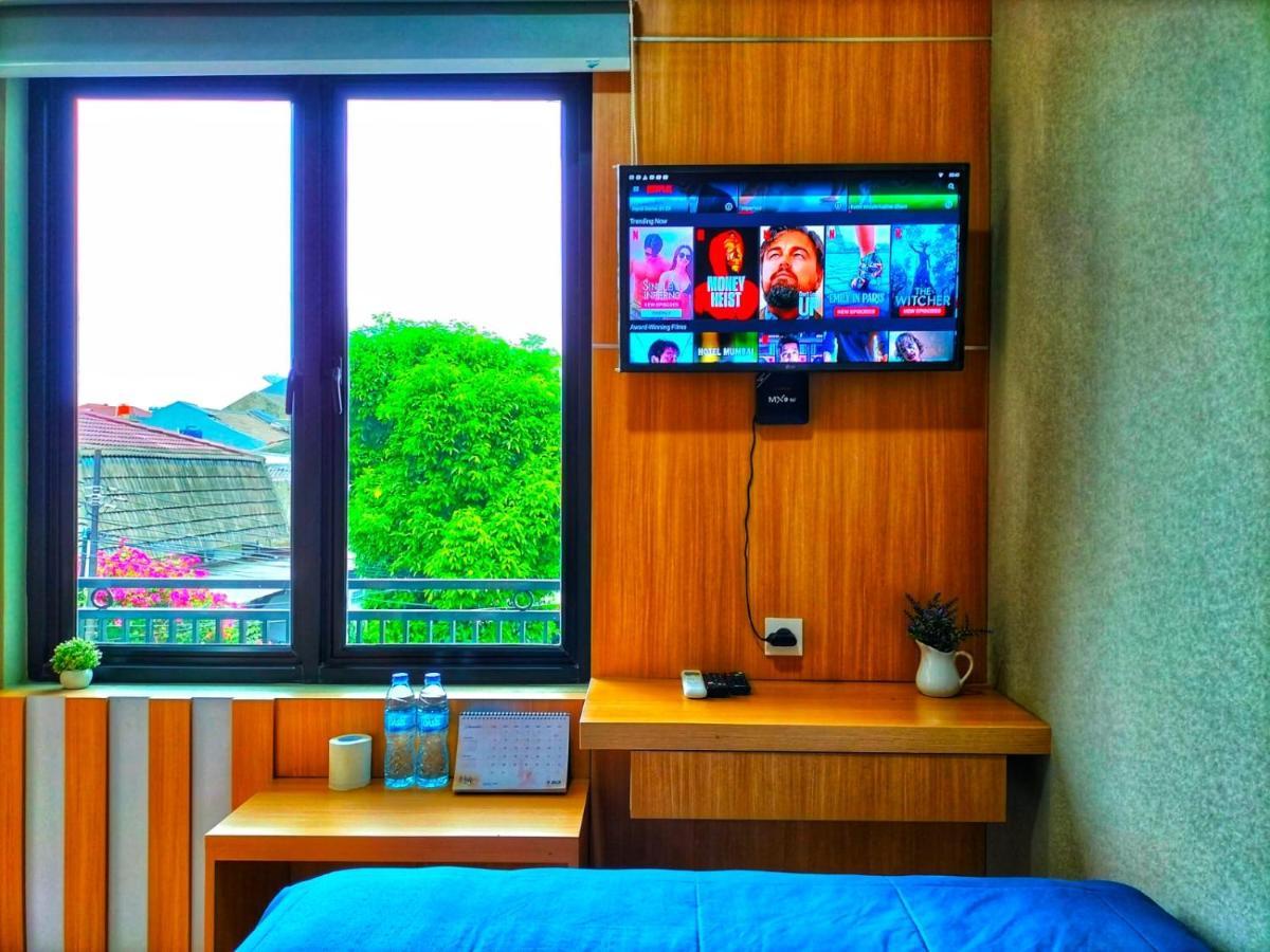 Cozy Residence Tomang Giacarta Esterno foto
